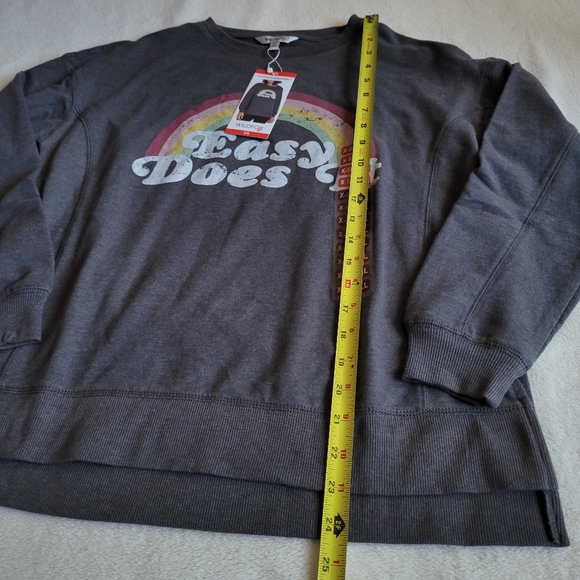 *SOLD* NWT WILDFOX Sommers Easy Does It Graphic Sweatshirt Size XS - Picture 3 of 10